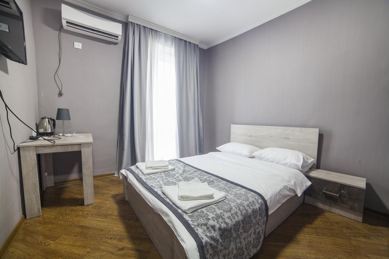 Vardzia Cave Hotel Aspindza Exteriör bild